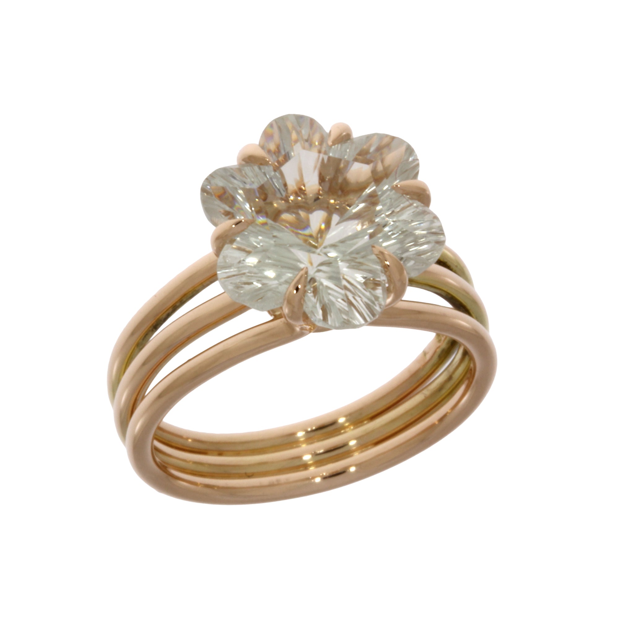 Damenring in Rotgold mit Blüte aus Quarz